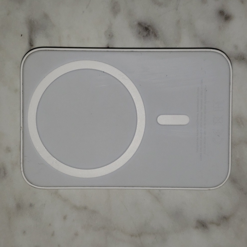 Apple MagSafe Battery Pack